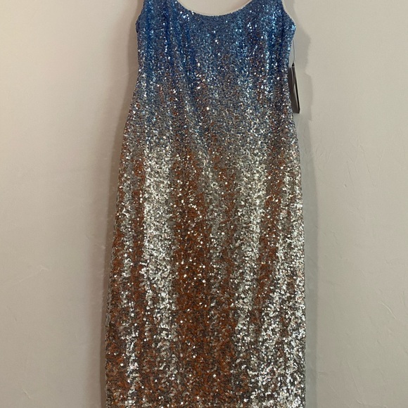 ‼️SOLD ‼️
💥SALE💥Nicole Miller New York metallic - Picture 8 of 8